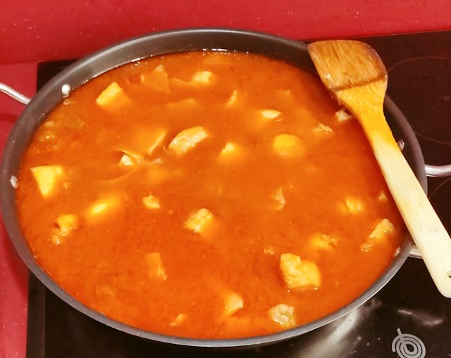 paella costillas y pollo