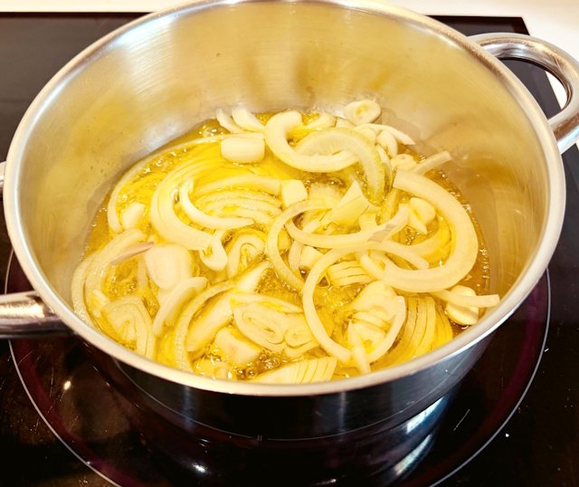 Cebolla y ajo fritos