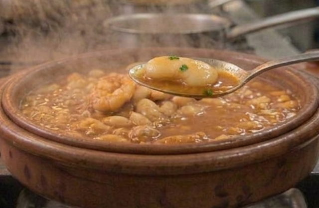 Judiones de la Granja con Gambones