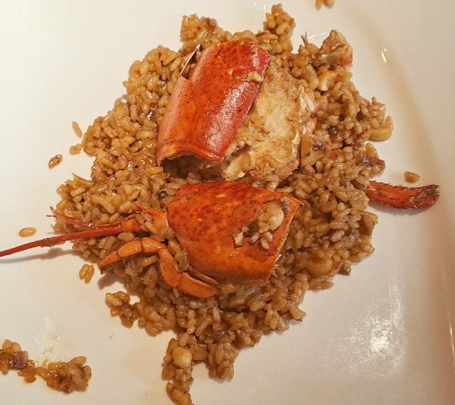 Paella de Bogavante y Sepia